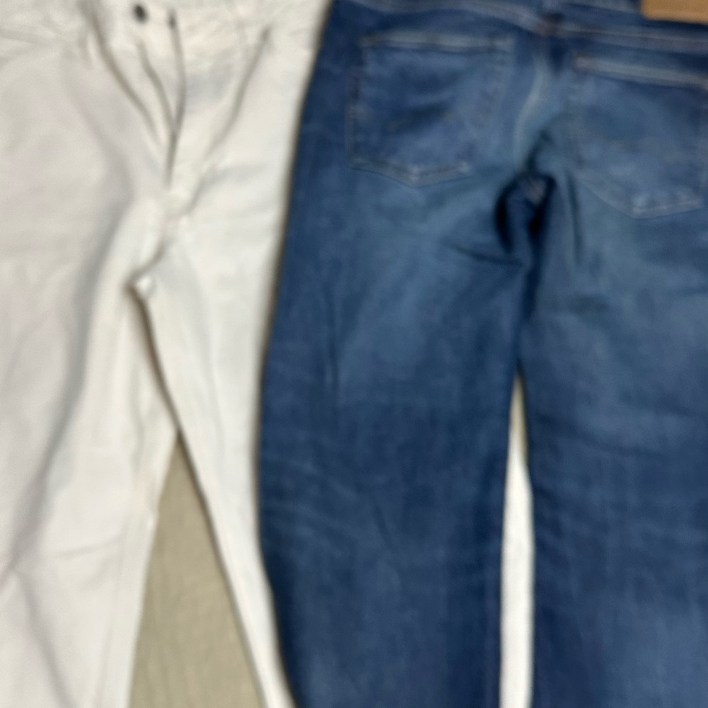 American Eagle Outfitters 32x30 Jean and khal
Ki bundle